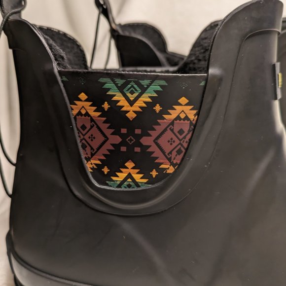 🌸 Pendleton Chelsea Patterned Rainboot Waterproof & Traction Sole Black SIZE 6 - Picture 4 of 16